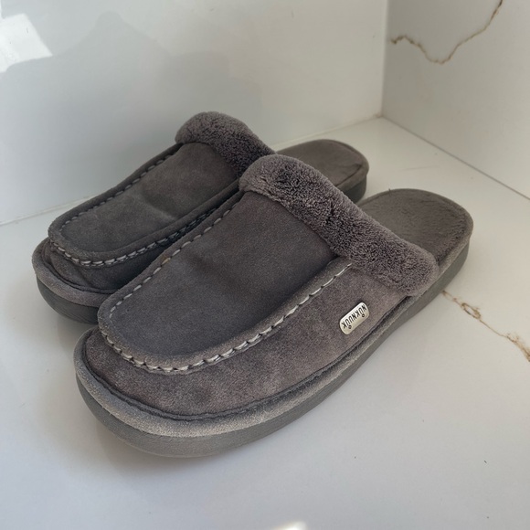 NUKNUUK Shoes - NUKNUUK leather slippers